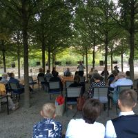 Voransicht: Ezählsalon am Vorabend auf der Schlossterrasse von Schloss Schwarzburg