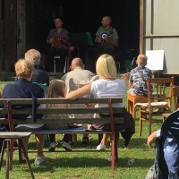 Voransicht: Live-Musik im Garten des Vielfensterhauses in Böhlen